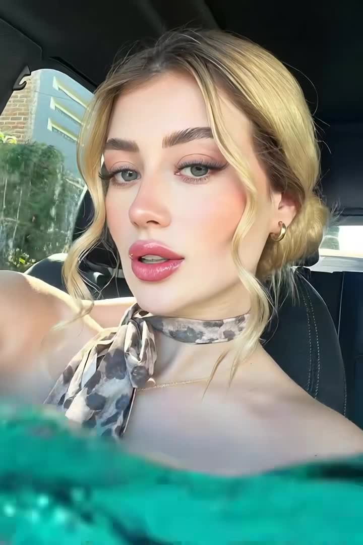 Original image before Mermaid AI - TikTok viral mermaid filter input
